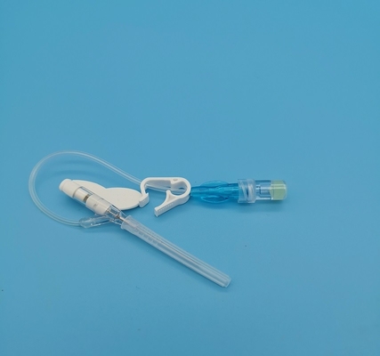 тип по заведенному порядку вливание бабочки Cannula 22G устранимый IV для взрослых голубых
