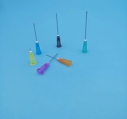 Красные пурпурные устранимые иглы шприца склонили из диаметра 1.4mm 17G для инсулина